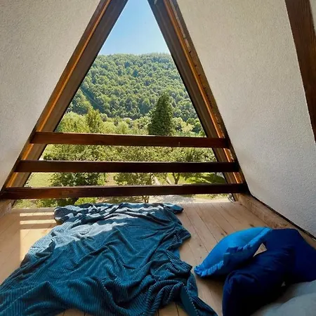 Chalet Cozy Weekend House Zaid Bihac