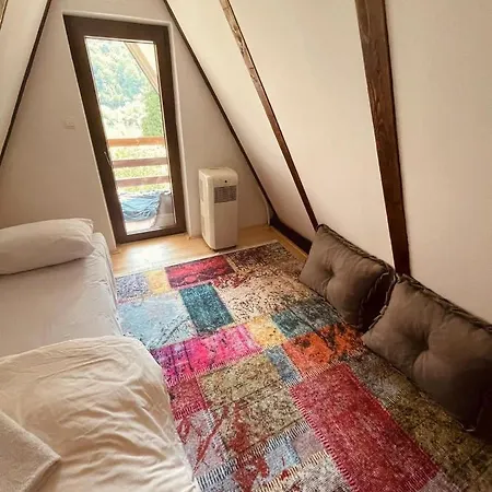Chalet Cozy Weekend House Zaid